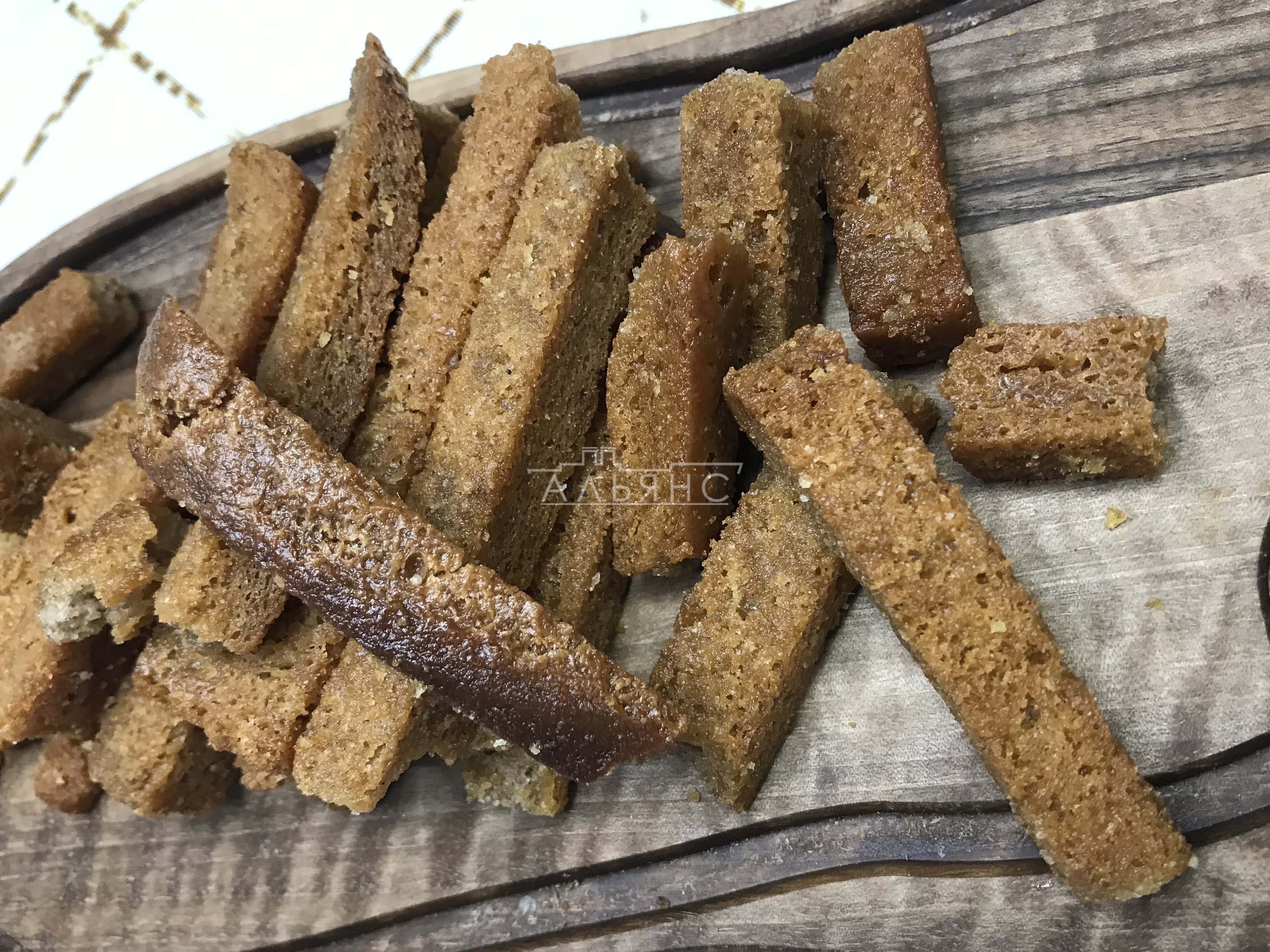 Деревенские гренки с чесноком в Калуге