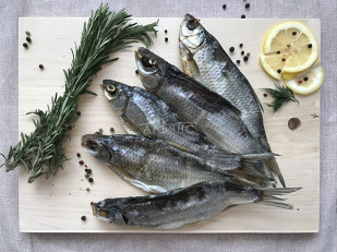 Корюшка с икрой вяленая ГОСТ (крупная): Вобла вяленая астраханская крупная