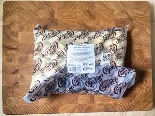 Сыр 60 гр ГОРНЫЙ СЫРОВАР (Балыковый копчёный): Сыр 1 кг ГОРНЫЙ СЫРОВАР (Бочонок с укропом и чесноком)