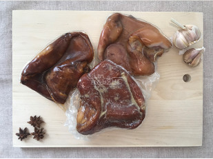 Арахис в глазури со вкусом чили: Уши свиные (Цельные) 